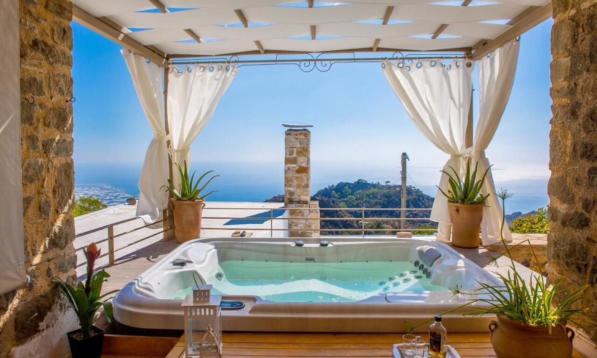 Anatoli Villa | Inviting 4-Bed Villa in Anatoli