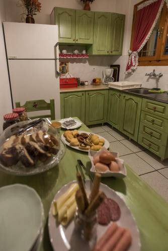 Photo of Kitchen in Megalo Chorio