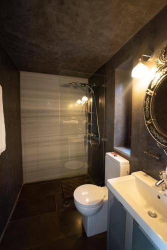 Photo of Bathroom in Evgiros