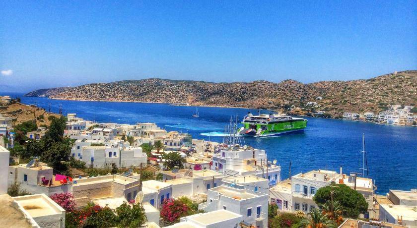 Photo of Others in Katapola