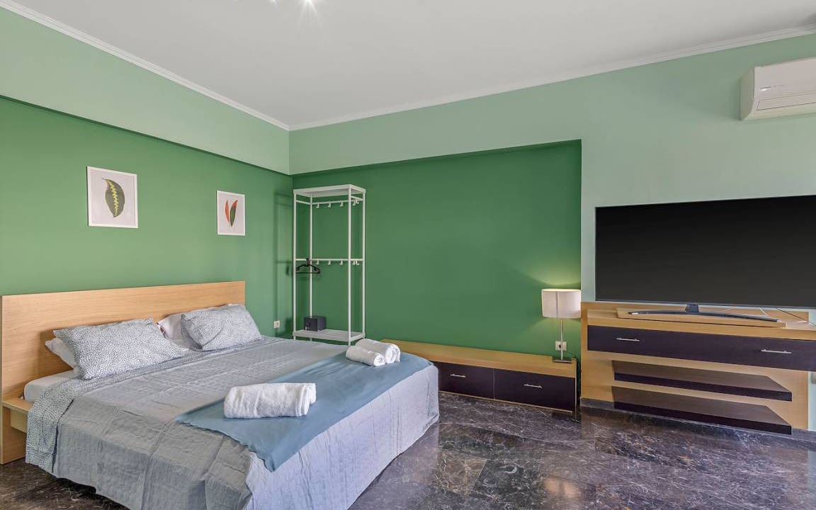 Photo of Bedroom in Alimos