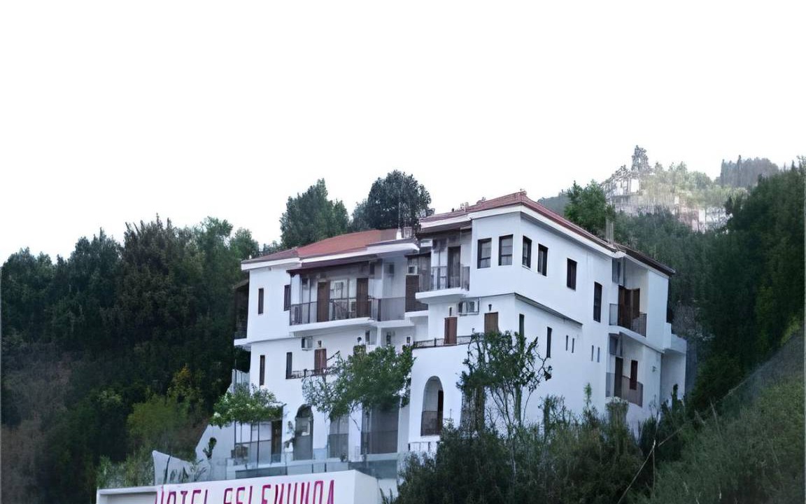 Photo of Others in Loutraki