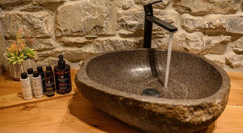 Photo of Bathroom in Damouchari