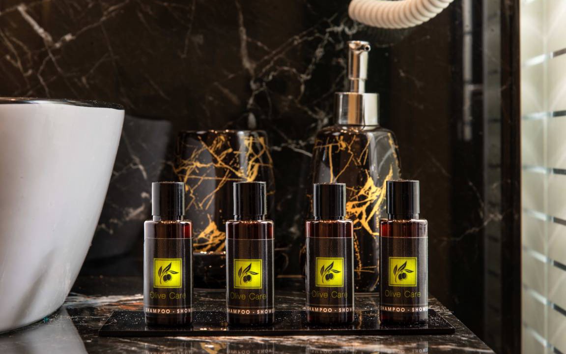 Photo of Others in Adamas