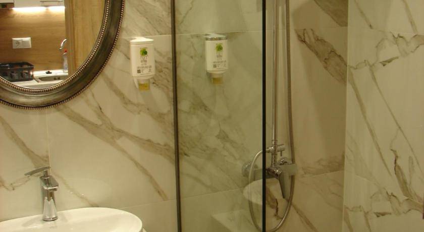 Photo of Bathroom in Katerini