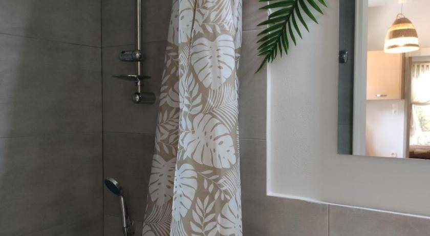 Photo of Bathroom in Lavreotiki