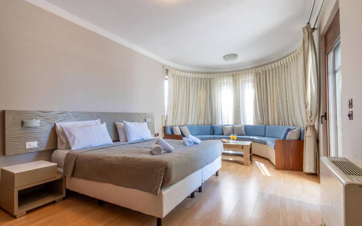 Photo of Bedroom in Petaloudes