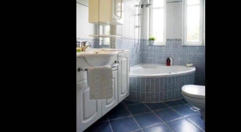 Photo of Bathroom in Thermi