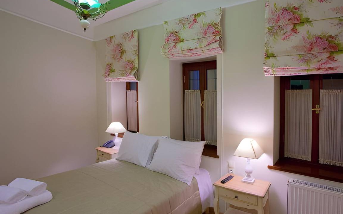 Photo of Bedroom in Ioannina Town Centre