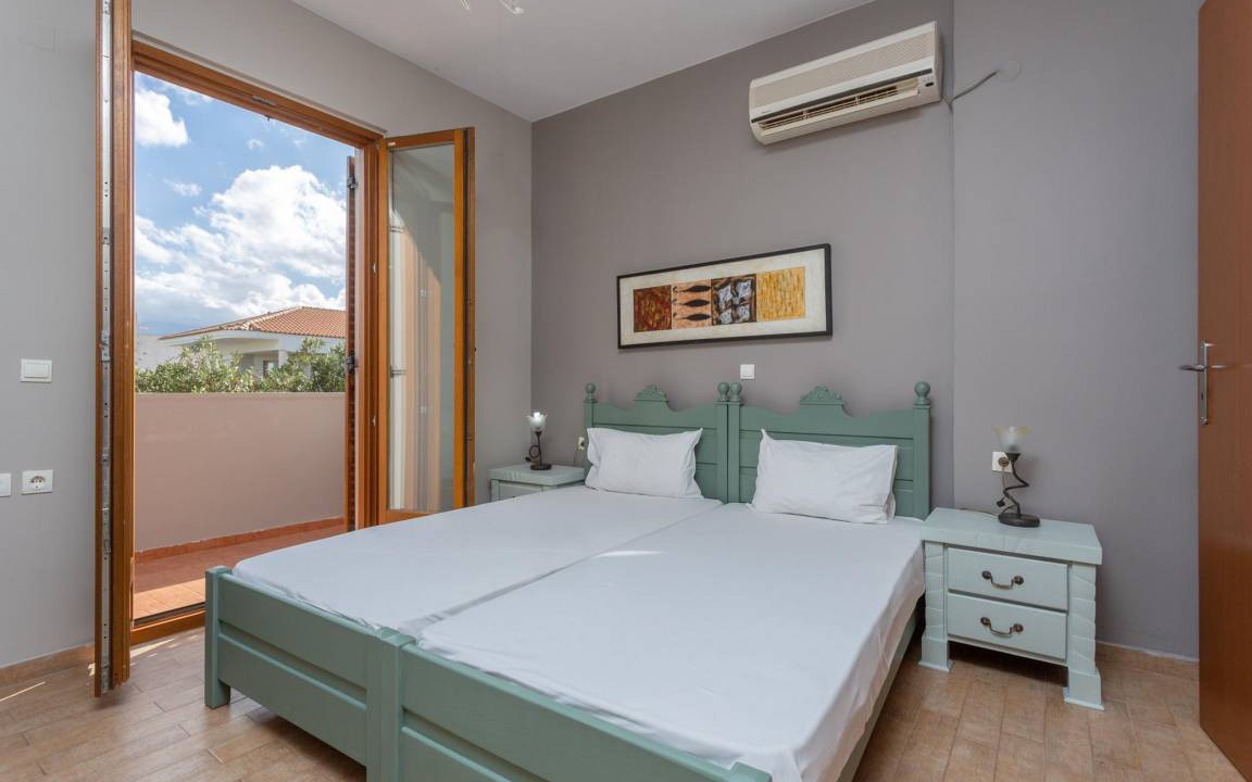Photo of Bedroom in Megala Chorafia