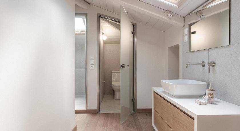 Photo of Bathroom in Mouzaki