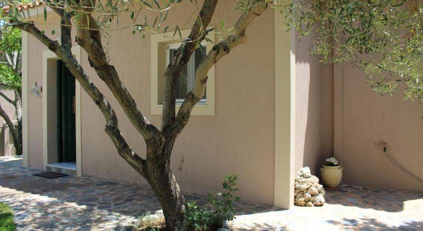 Photo of Others in Karavados