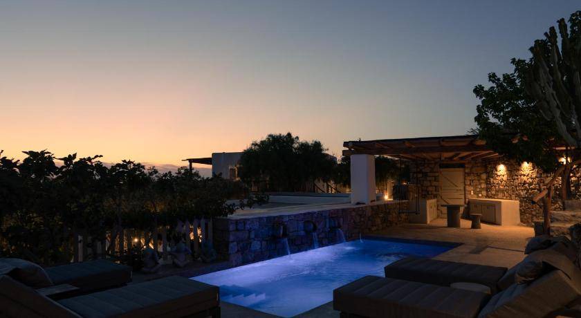 Photo of Others in Paraga