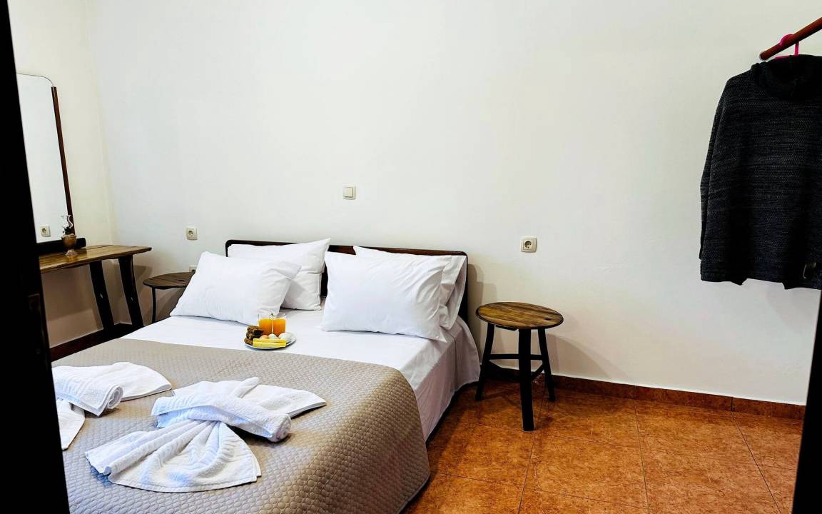Photo of Bedroom in Panethimos