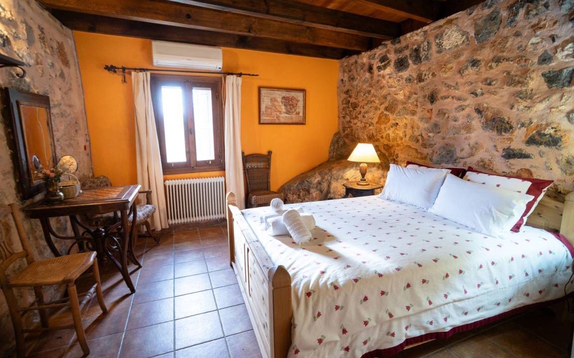 Photo of Bedroom in Anatoli