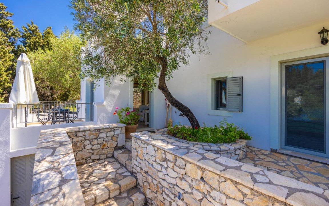 Photo of Others in Longos