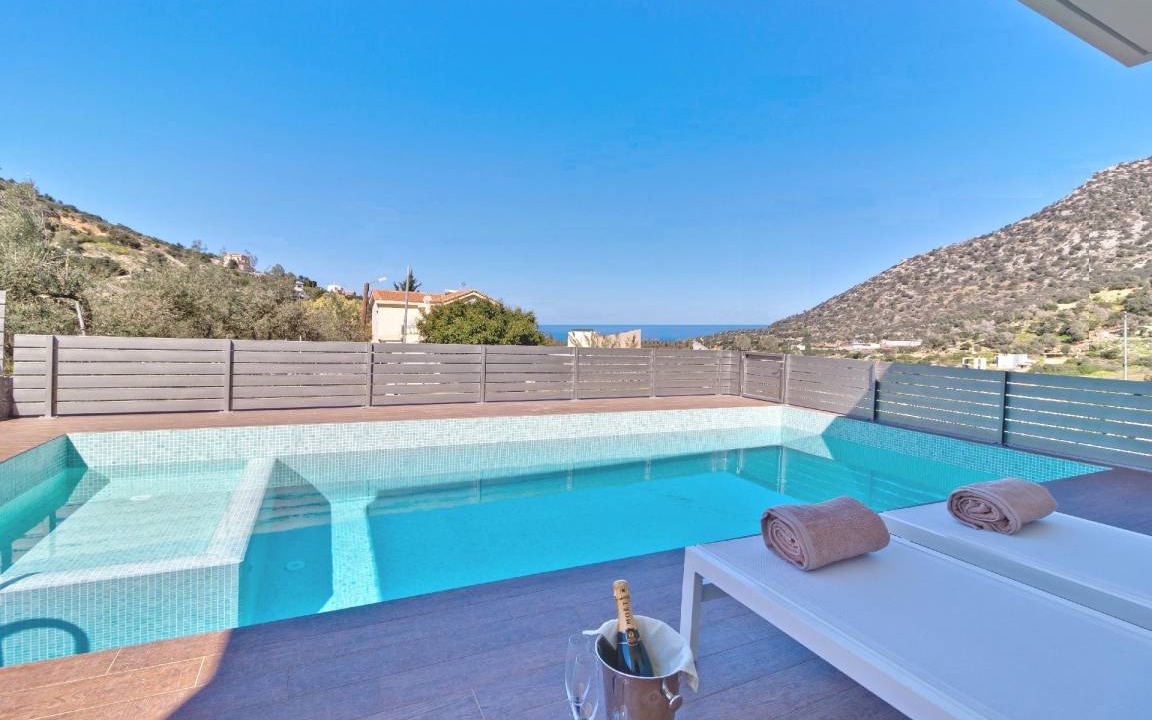 Photo of Patio Balcony in Vlichada