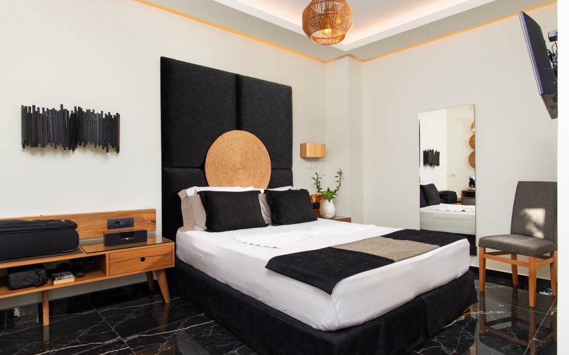 Photo of Bedroom in Adamas