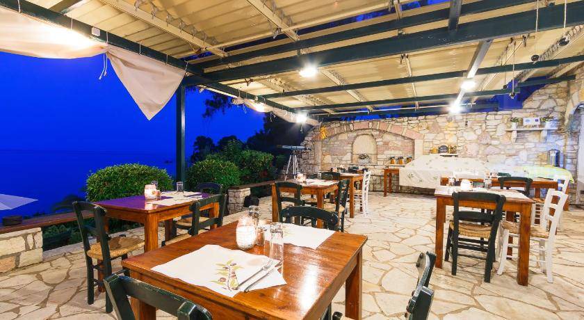 Photo of Patio Balcony in Petalidi