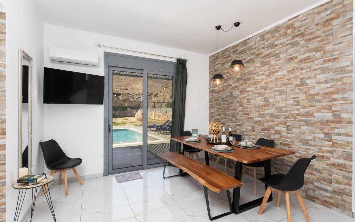 Photo of Others in Lardos