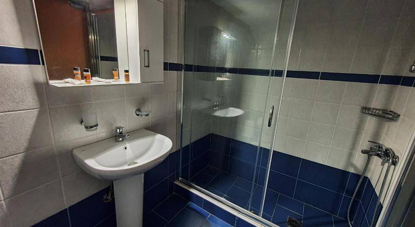 Photo of Bathroom in Lefktro