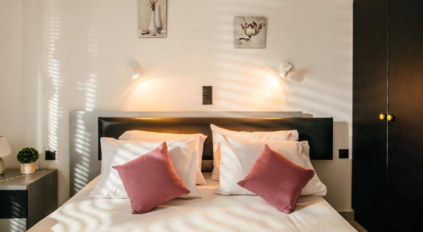 Photo of Bedroom in Amoudi