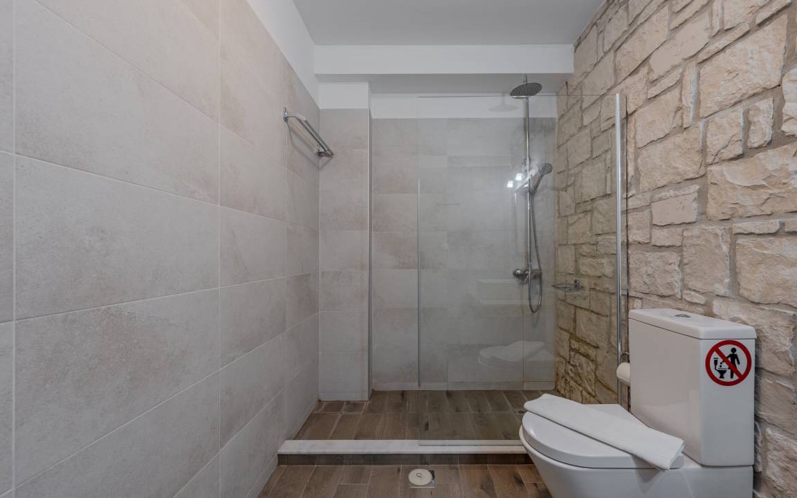 Photo of Bathroom in Kastri
