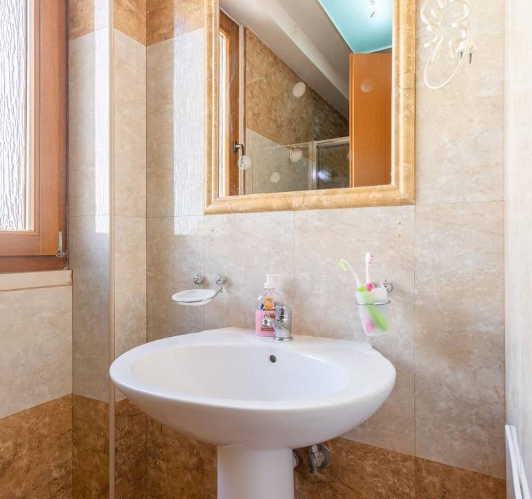 Photo of Bathroom in Megala Chorafia