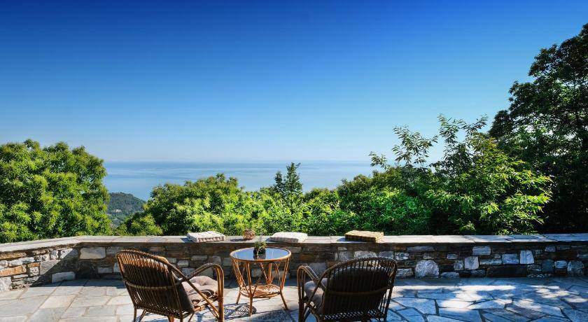 Photo of Patio Balcony in Kissos
