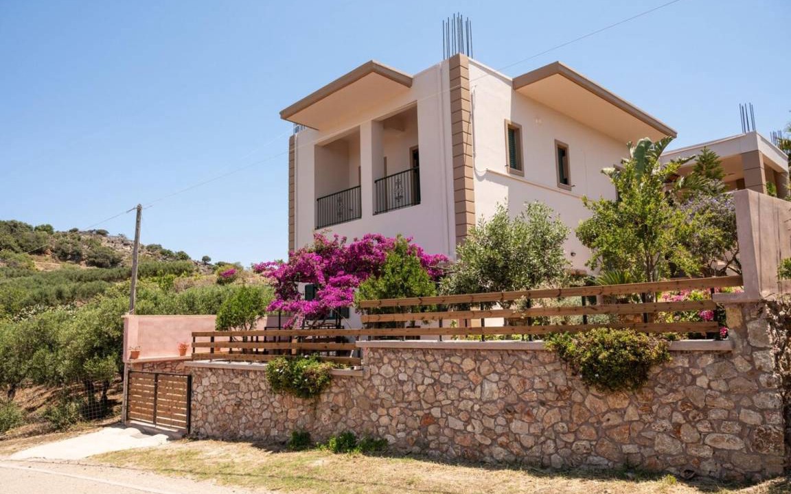 Photo of Buildings in Aspra Nera
