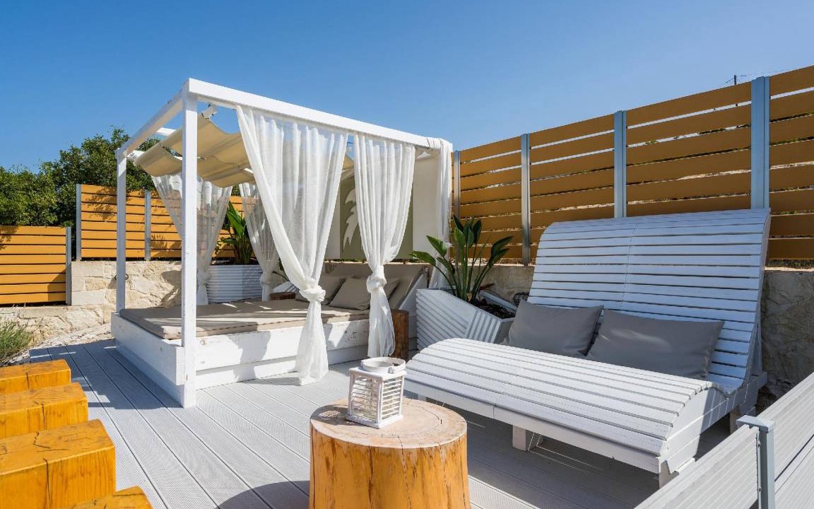 Photo of Patio Balcony in Champatha