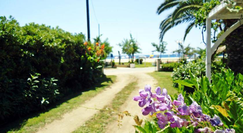 Photo of Others in Toroni