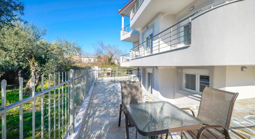 Photo of Patio Balcony in Skala Rachoniou