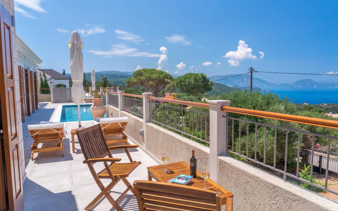 Photo of Patio Balcony in Tzamarelata