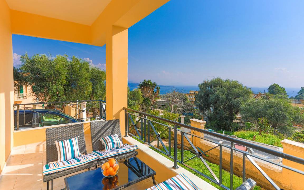 Photo of Patio Balcony in Perama