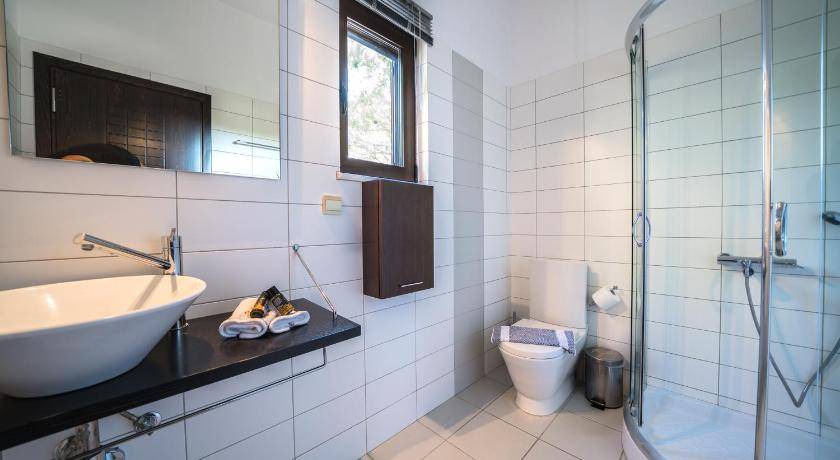 Photo of Bathroom in Megala Chorafia