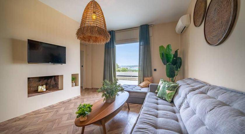 Photo of Livingroom in Bouzaiika