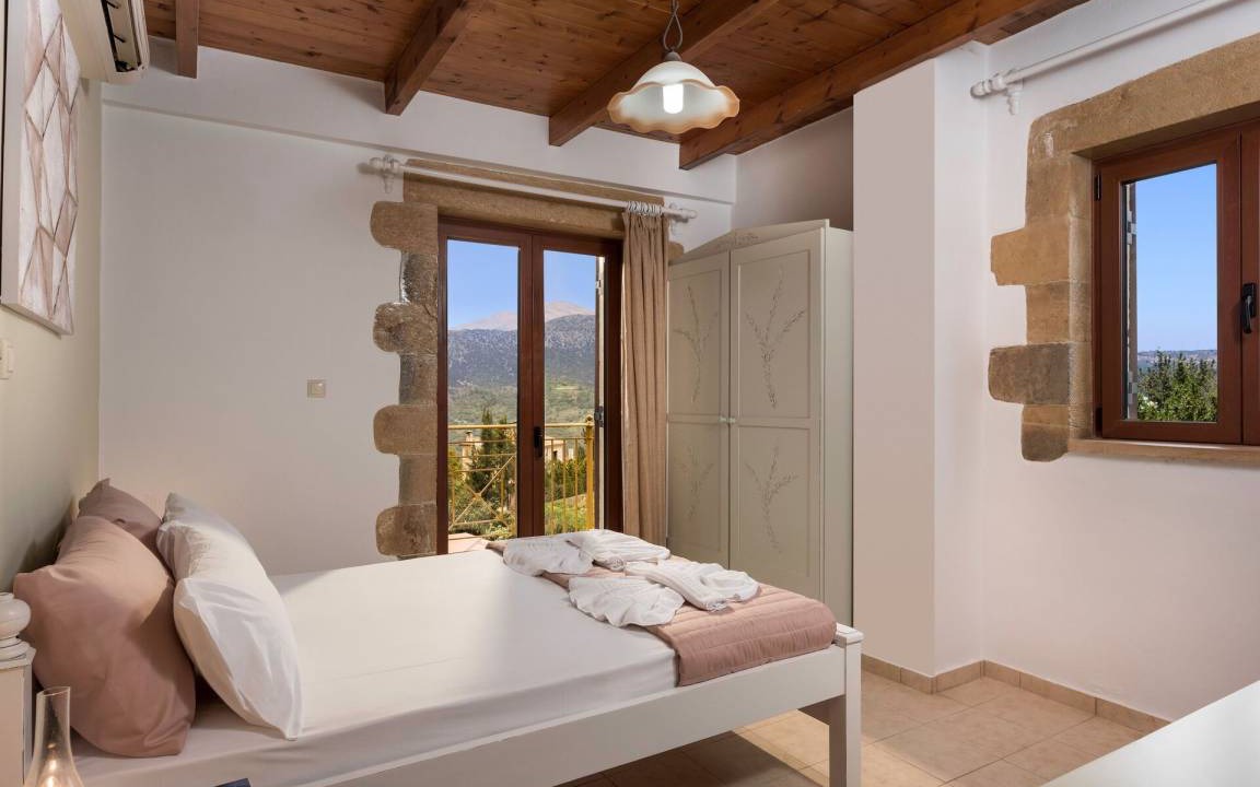 Photo of Bedroom in Embrosneros