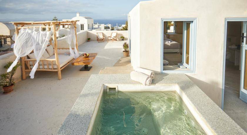 Photo of Others in Oia