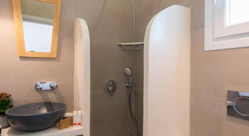 Photo of Bathroom in Platis Gialos
