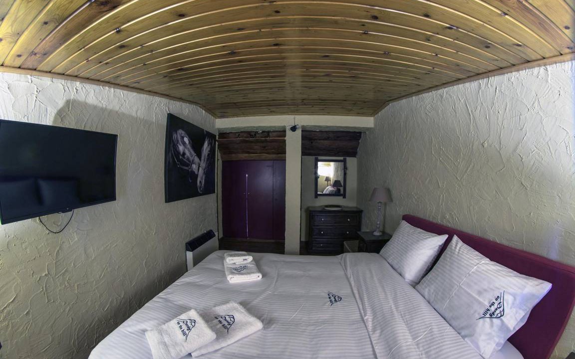 Photo of Others in Eptalofos