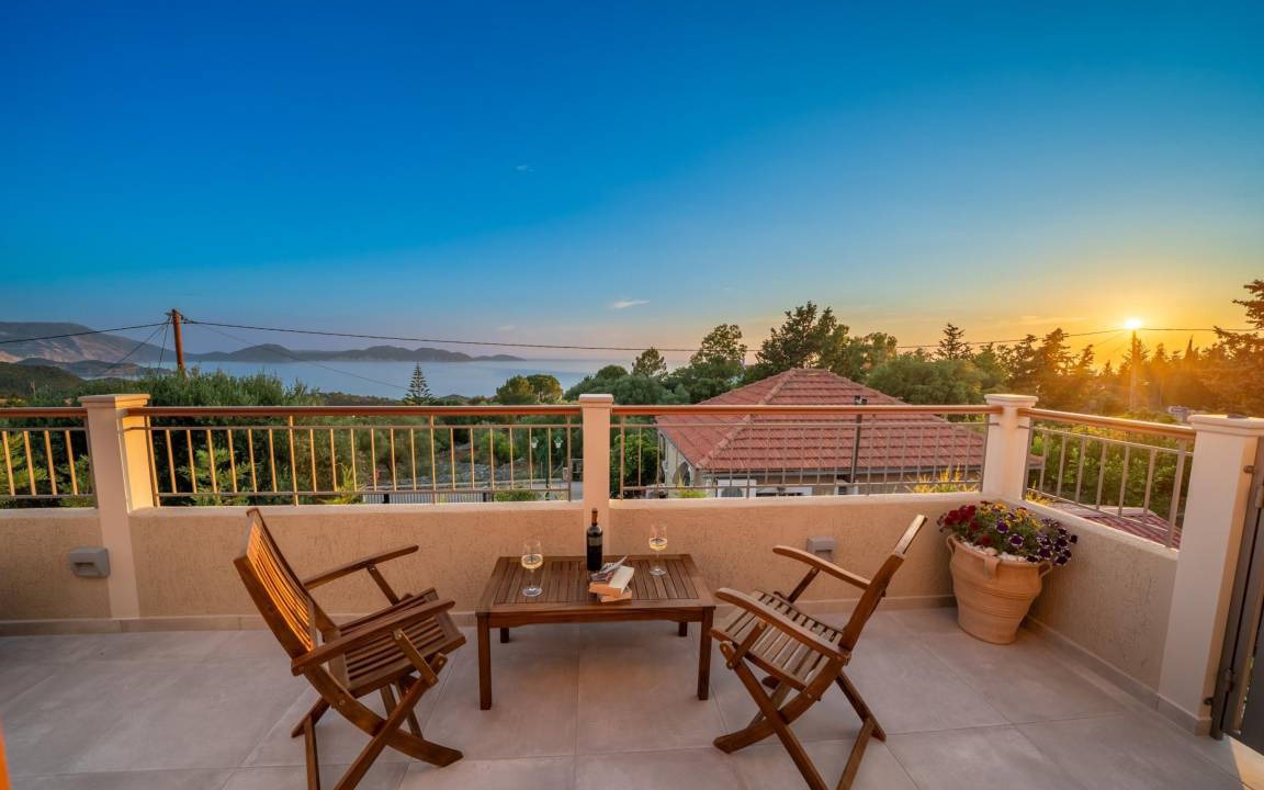Photo of Patio Balcony in Tzamarelata