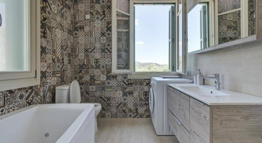 Photo of Bathroom in Plomari