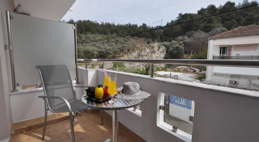 Photo of Patio Balcony in Thasos Town