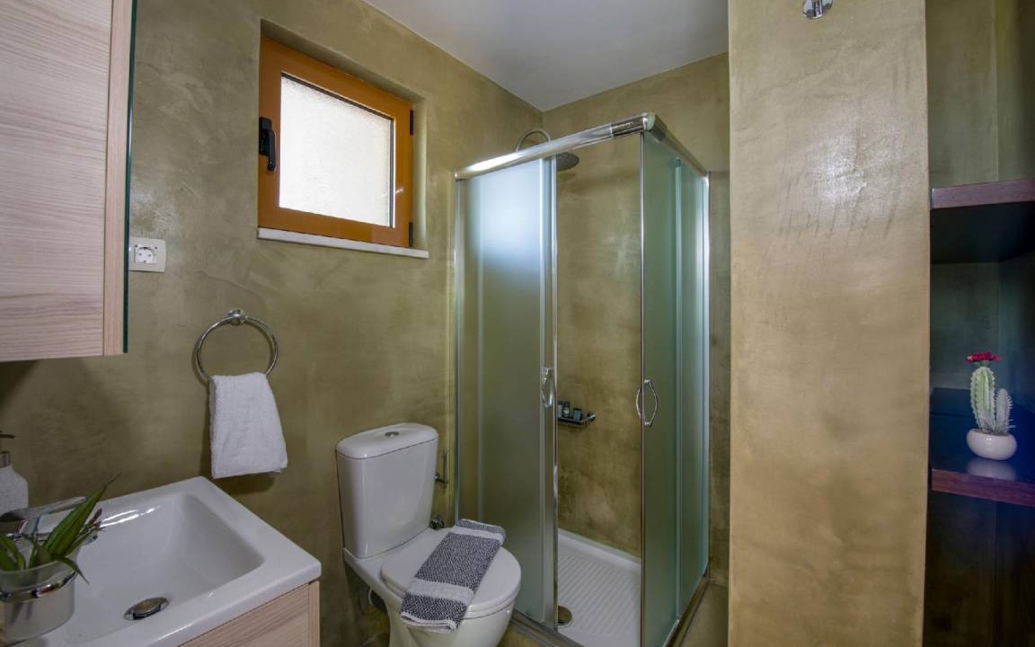 Photo of Bathroom in Kolymbari