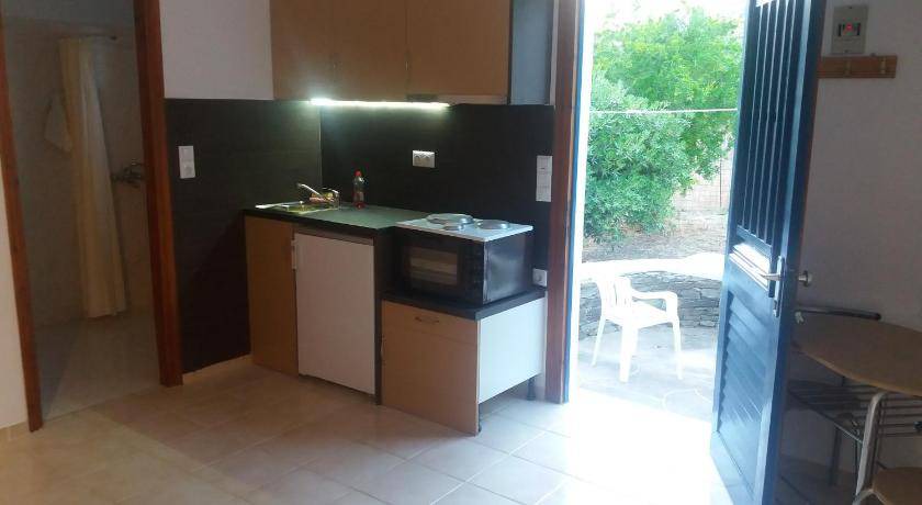 Photo of Kitchen in Platis Gialos
