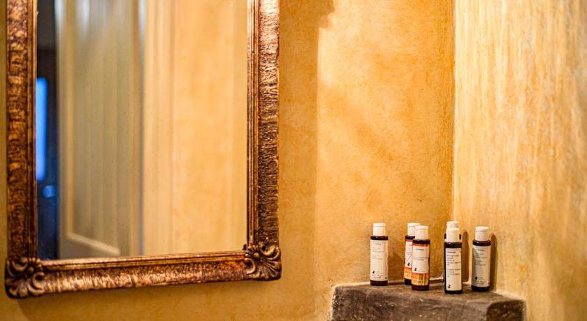 Photo of Others in Pramanta