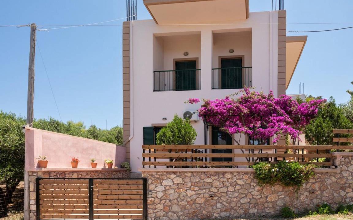 Photo of Buildings in Aspra Nera