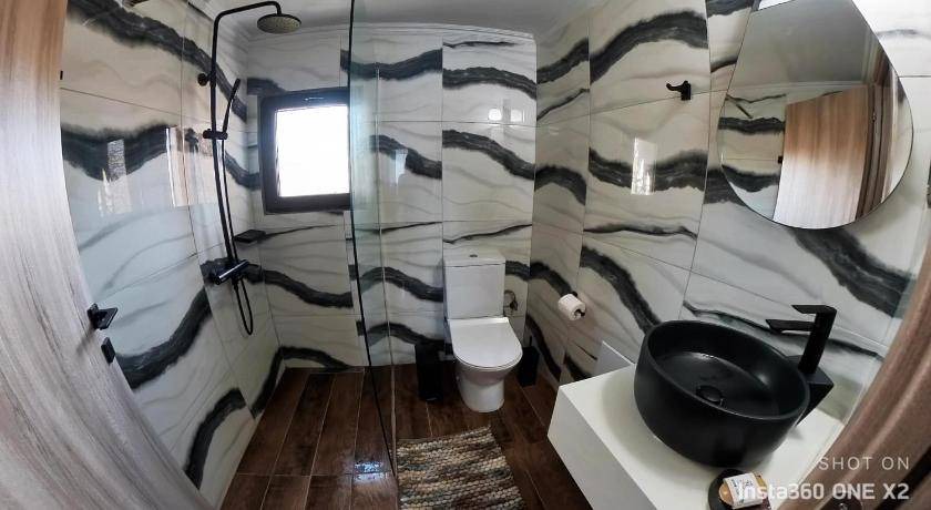 Photo of Bathroom in Ano Kariotes