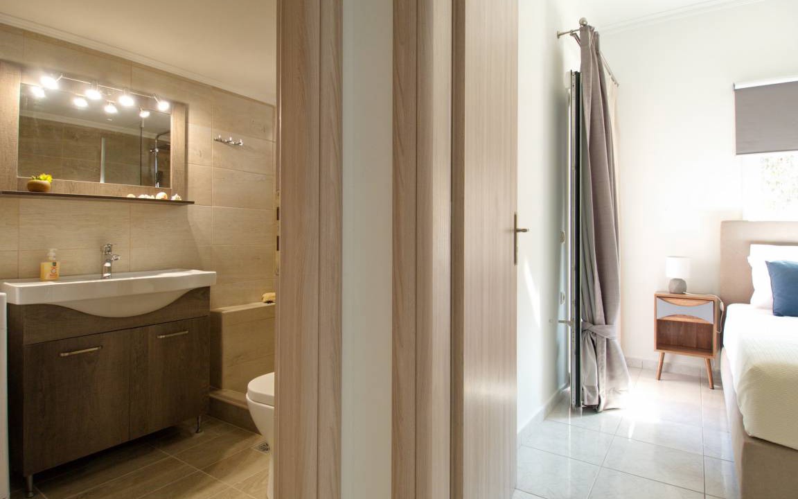 Photo of Bathroom in Megala Chorafia